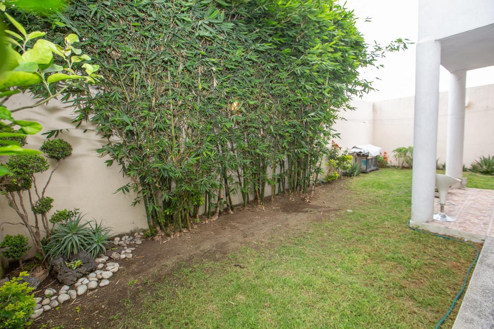 Habitacion Matrimonial Con Cama Y Sofa Para Cuatro Personas Tlaxcalancingo Luaran gambar
